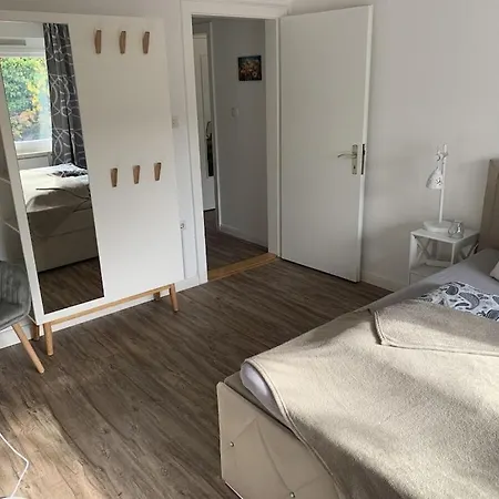With 3 Bedrooms Prázdninový dům Rabenkirchen-Faulück